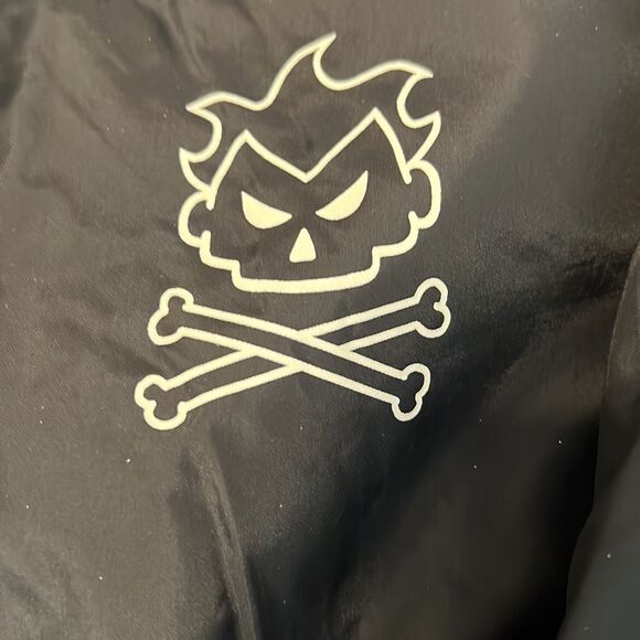 Vintage MEST windbreaker jacket size XL 2 small pin holes see last 2 photos GVC - Picture 3 of 12